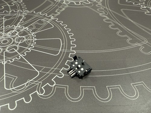 A0EDM60001