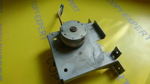 Silnik RICOH FINISZER SR850 B4685780 B468-5780
